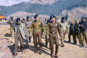 J&K DGP reviews ops preparedness of FoBs at tri-junction of Kathua-Doda-Udhampur region